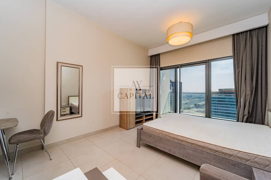 Large layout | Prime Location | Modern Furnishing