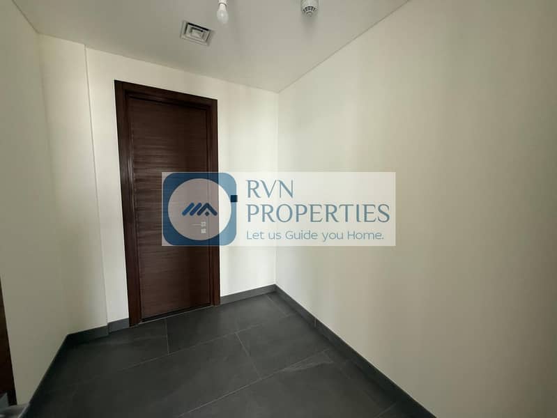 High Floor I Big Layout I Ready to Move - Image 11