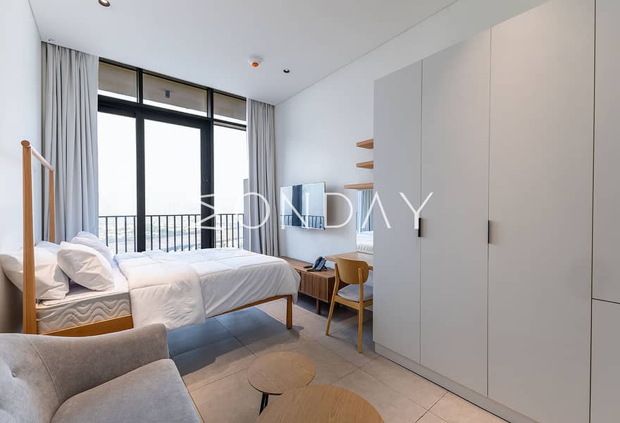 Modern Apartment | High Floor | Well Located