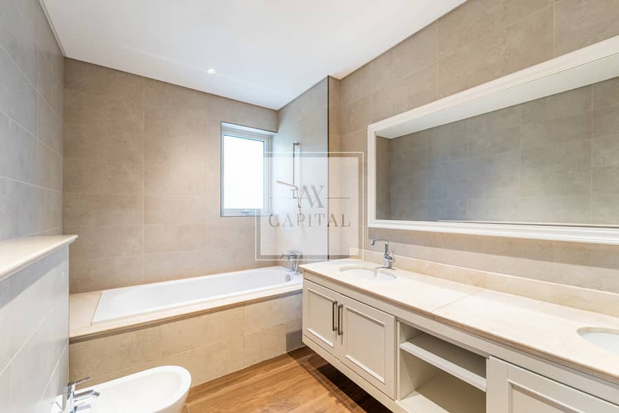 Close to Lagoon & Park | Well Kept | Vacant - Image 19