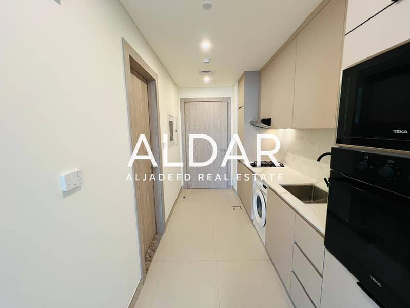 Brand New | Ultra Luxury | Pool View | Near PArk