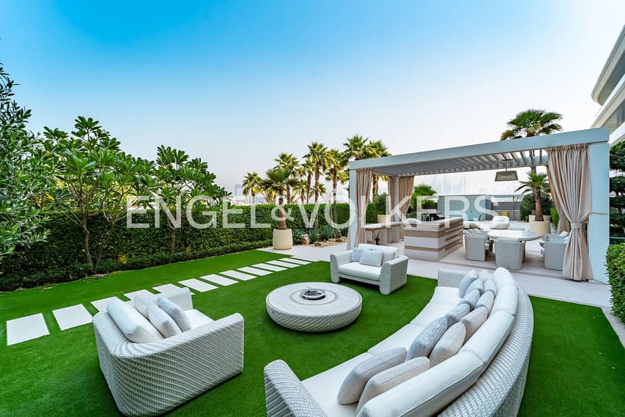 Prestigious Luxurious Living | with Private Pool - Image 25