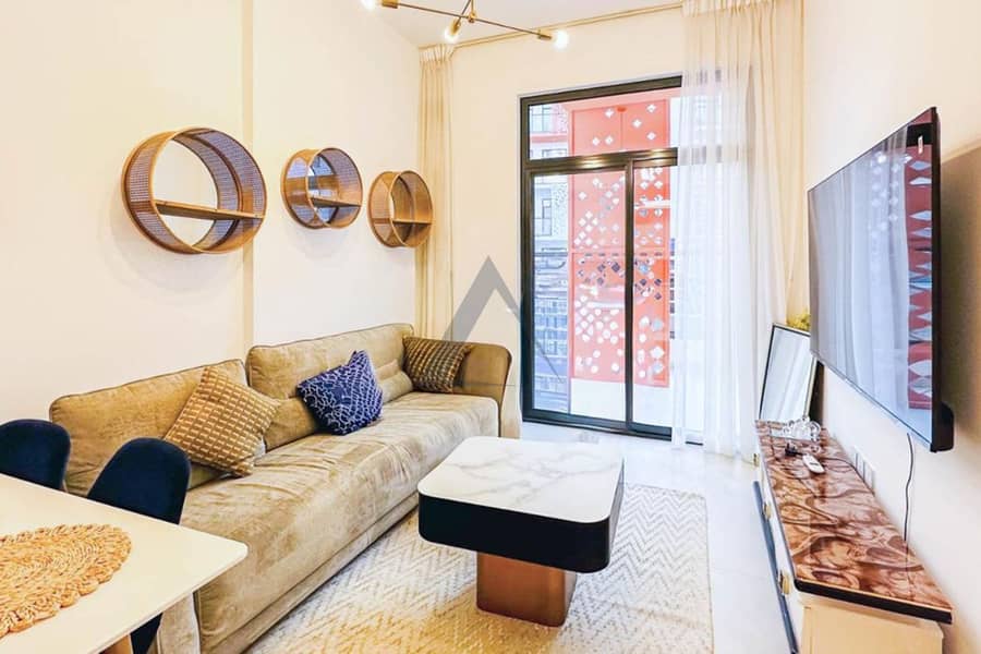 Furnished 2bhk Vacant : Pool View : Huge Terrace