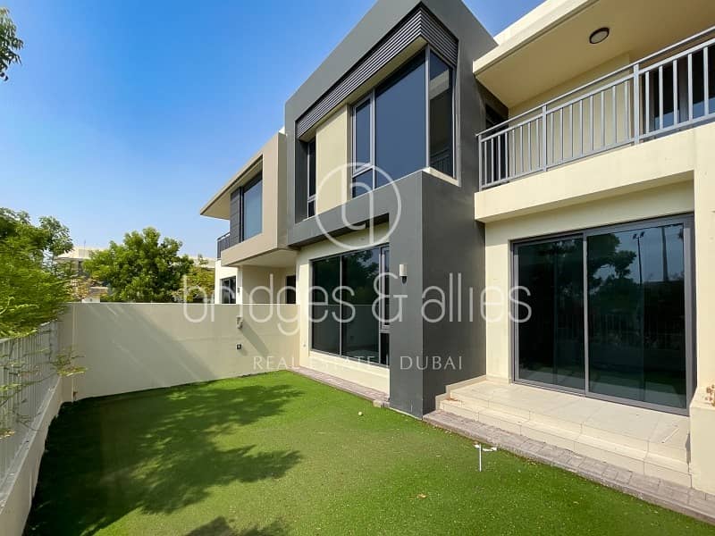 4 BED | 3M | DIRECT ON PARK | BEST VALUE | NEW - Image 9