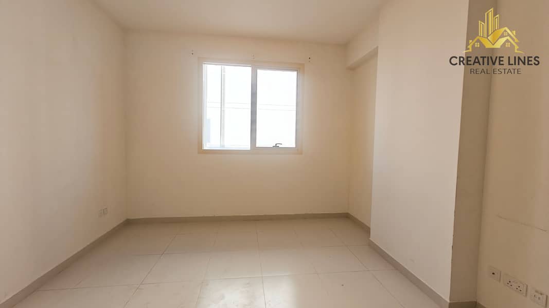 Spacious Modern 2Bedroom with pool view and closed kitchen apartment// ready to move// Cheque 4 to 6 - Image 10