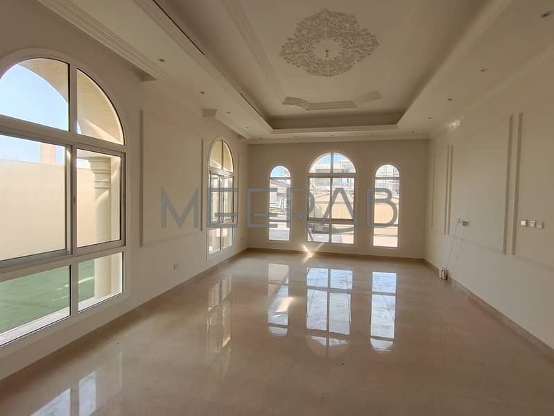 | NEW AND SPACIOUS VILLA WITH SERVICE BLOCK |