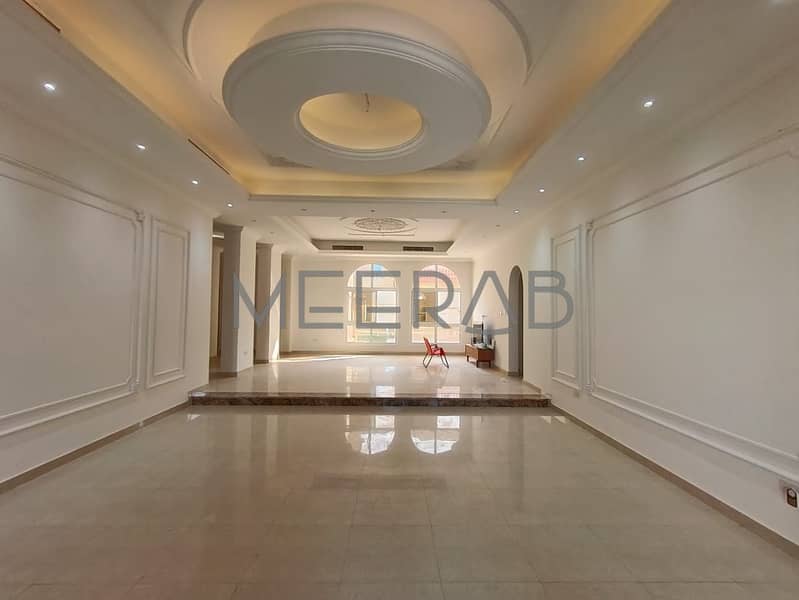 | NEW AND SPACIOUS VILLA WITH SERVICE BLOCK | - Image 9