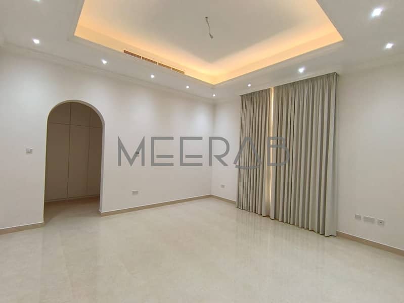 | NEW AND SPACIOUS VILLA WITH SERVICE BLOCK | - Image 17