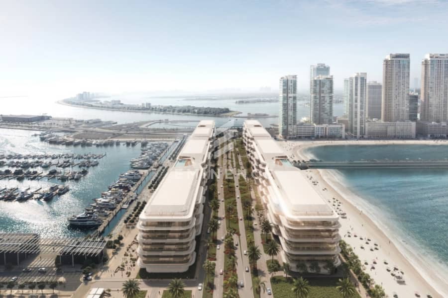 Stunning Beachfront Unit | Sea View