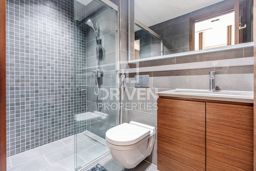 Upgraded | High Floor | Furnished | Lagoon View - Image 8