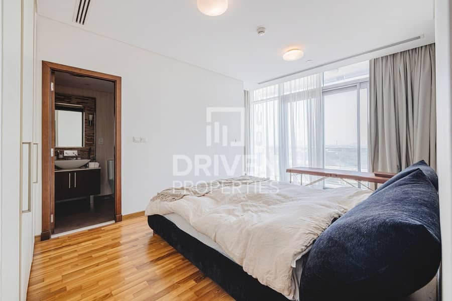 Desirable Apt | Burj View | Prestigious Location - Image 8