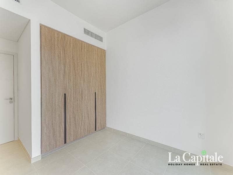 Ready to Move | Spacious Layout | Prime Locaiton - Image 7