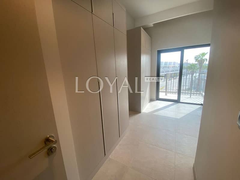 Single row Vacant unit Mortgage acceptable - Image 6