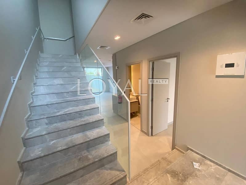 Single row Vacant unit Mortgage acceptable - Image 7