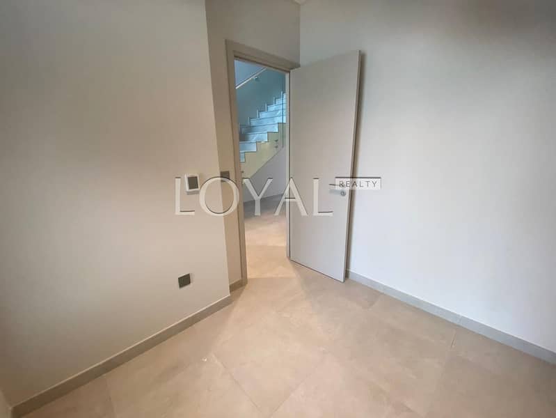 Single row Vacant unit Mortgage acceptable - Image 15