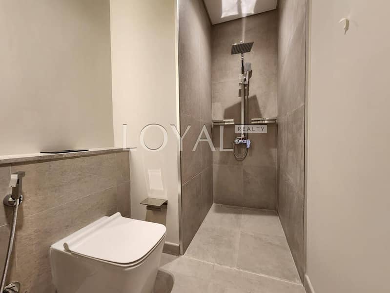 Single row Vacant unit Mortgage acceptable - Image 17