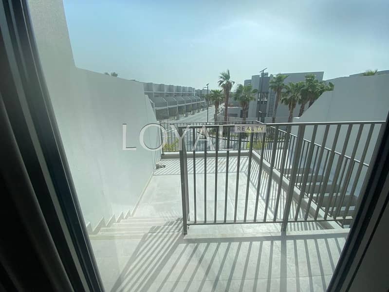 Single row Vacant unit Mortgage acceptable - Image 18