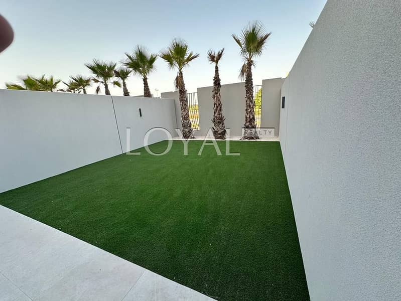 Single row Vacant unit Mortgage acceptable - Image 20