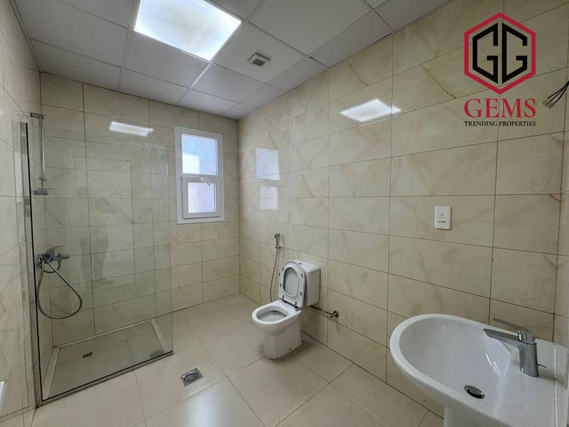 HUGE AREA | SERVANT BLOCK | PRIVATE POOL | GARDEN - Image 8