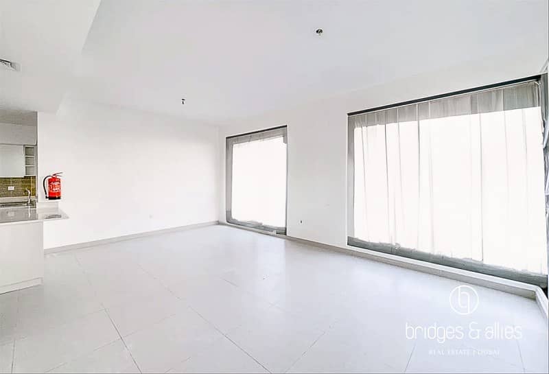 2E | SINGLE ROW | LARGE PLOT | CAMEL TRACK VIEW