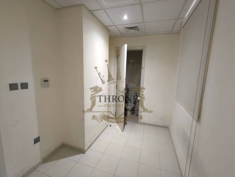 R2EM - SIngle Row - Vacant - Unfurnished - Image 7