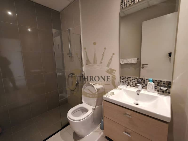 R2EM - SIngle Row - Vacant - Unfurnished - Image 12