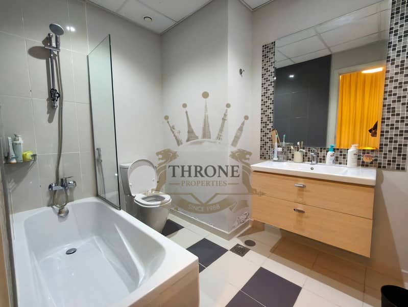 R2EM - SIngle Row - Vacant - Unfurnished - Image 13