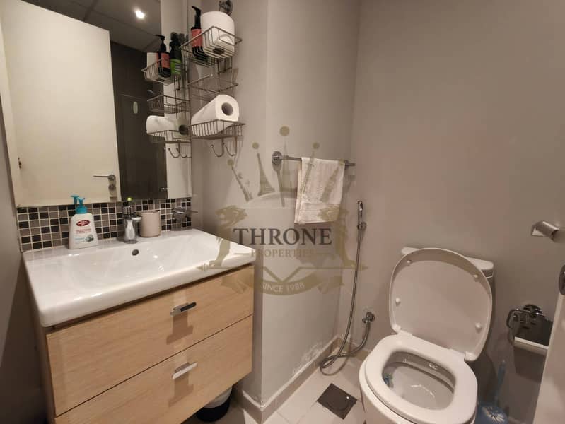 R2EM - SIngle Row - Vacant - Unfurnished - Image 17