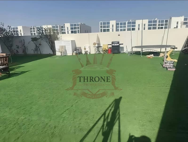 V2|HUGE PLOT|SINGLE ROW|STAND ALONE