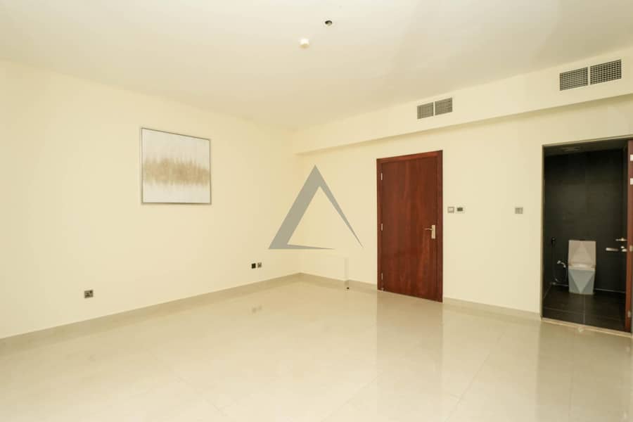 Fully Renovated | Unfurnished | Private Garden - Image 10