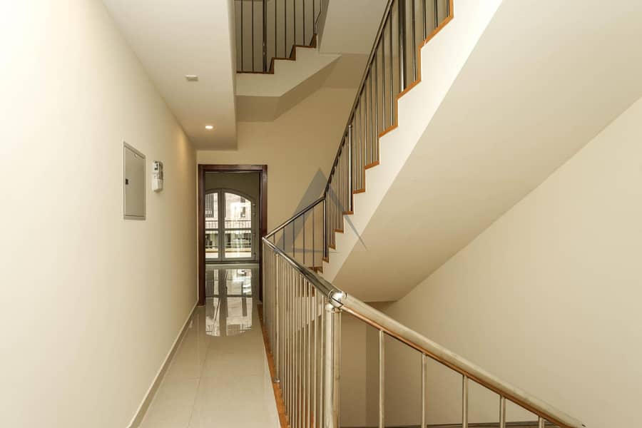 Fully Renovated | Unfurnished | Private Garden - Image 13