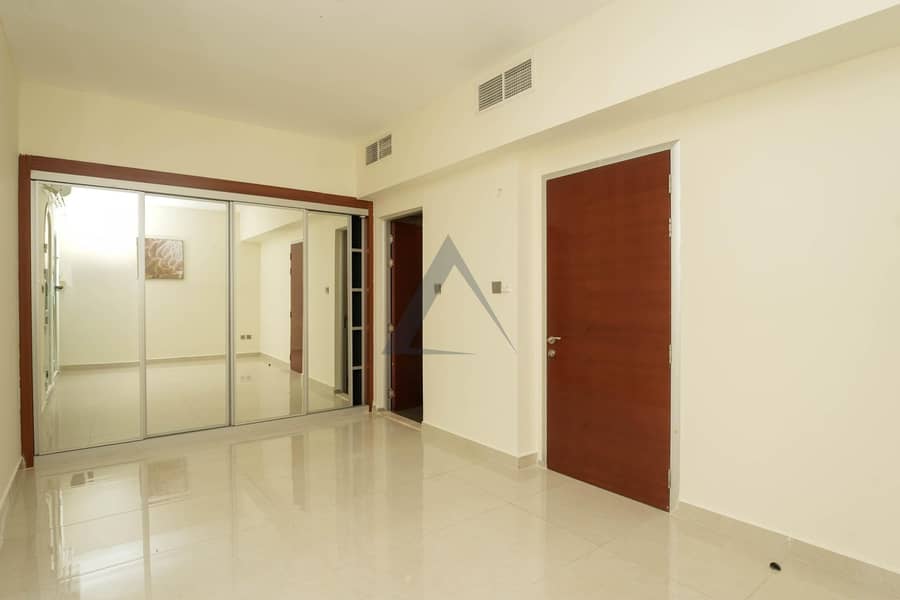 Fully Renovated | Unfurnished | Private Garden - Image 20