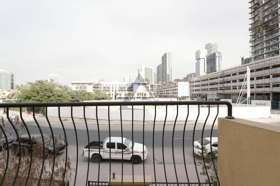 Fully Renovated | Unfurnished | Private Garden - Image 21