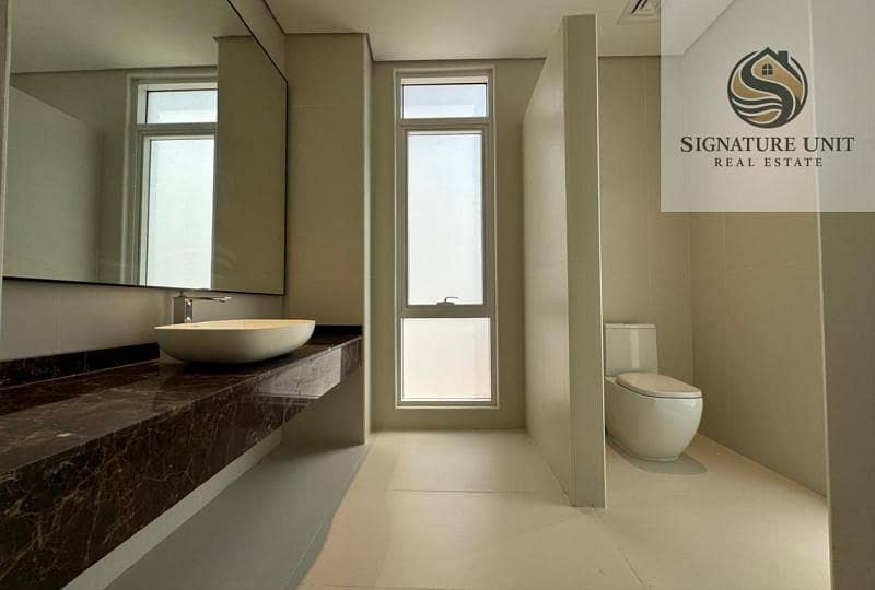 | MODERN DESIGN | GREAT LOCATION | READY TO MOVE | - Image 13