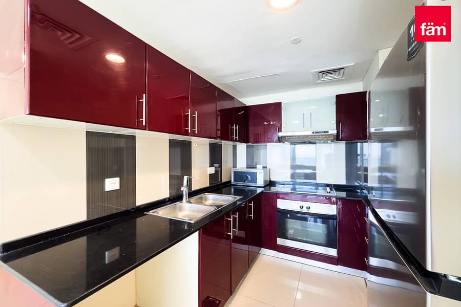 Unfurnished | Park View | Close to Tram - Image 10