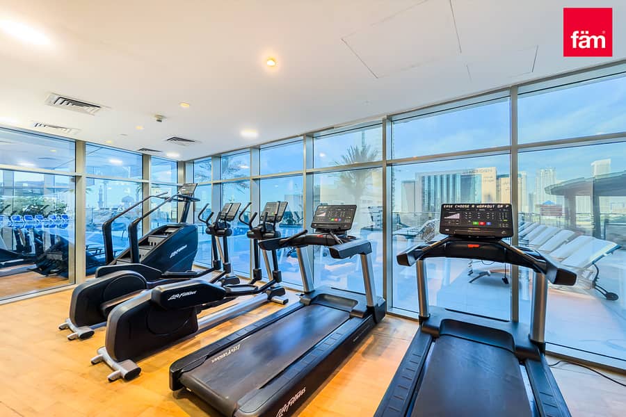 Unfurnished | Park View | Close to Tram - Image 24