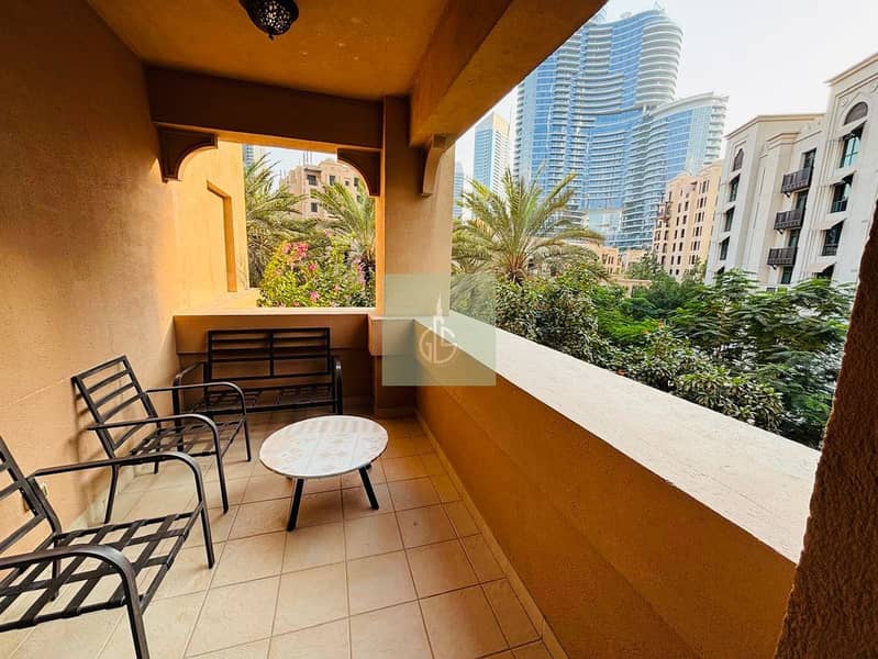 Spacious 2 Bedroom Apartment | BLVD And Pool View| Dubai - Image 15