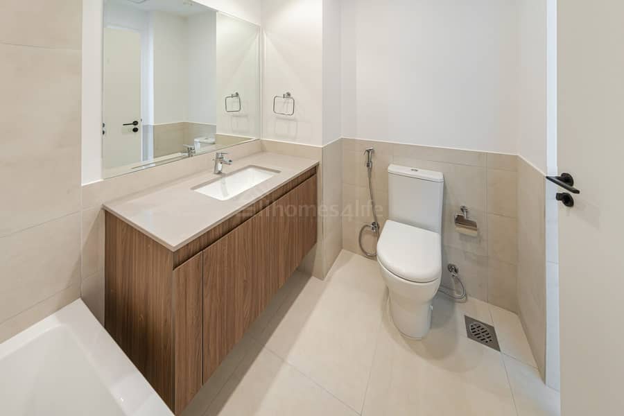 MODERN 3BEDROOM | POOL & PARK FACING | MESSAGE US - Image 16