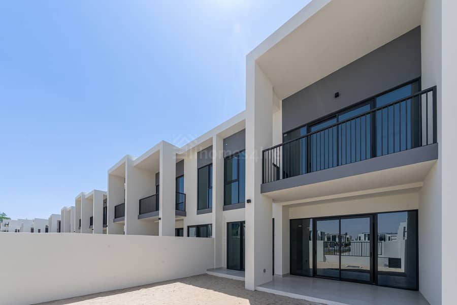 MODERN 3BEDROOM | POOL & PARK FACING | MESSAGE US - Image 19