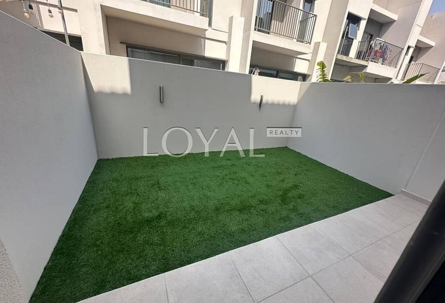 Lowest price | Last unit | Near pool - Image 8