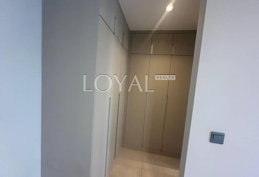 Lowest price | Last unit | Near pool - Image 9