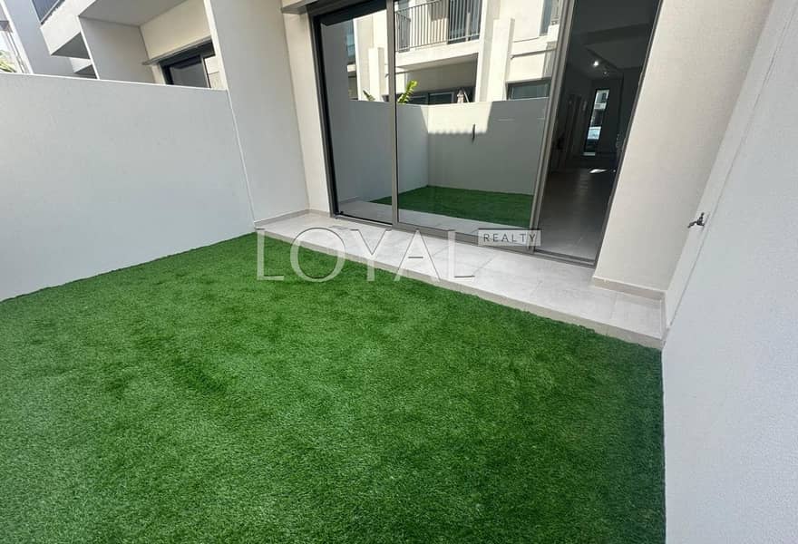 Lowest price | Last unit | Near pool - Image 11