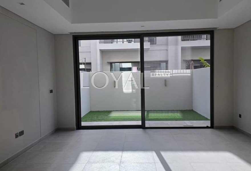 Lowest price | Last unit | Near pool - Image 12