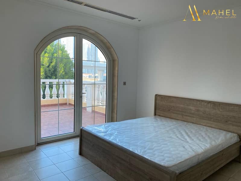 Spacious | 5BR + Maids | Vacant