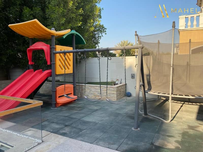 Spacious | 5BR + Maids | Vacant - Image 14