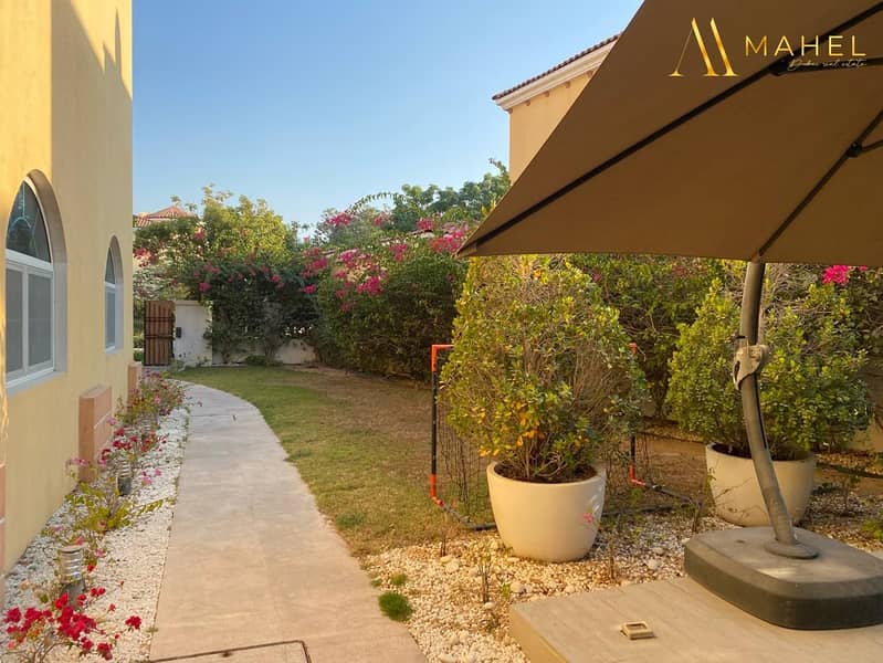 Spacious | 5BR + Maids | Vacant - Image 16