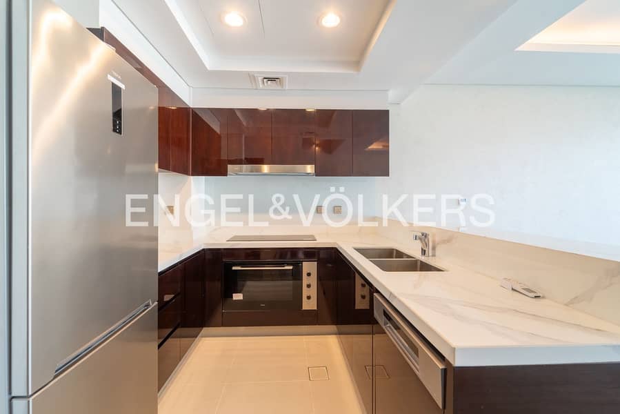 Big Layout | Just Handed Over| Single Row