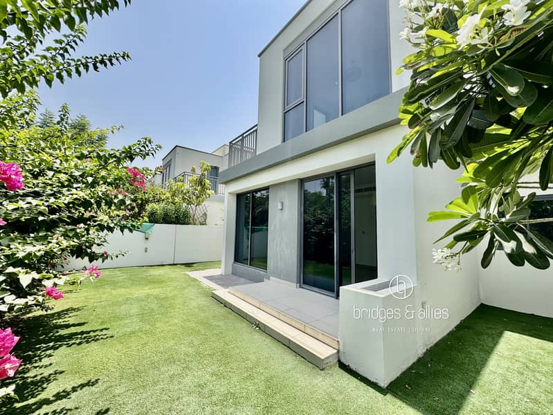 LARGE PLOT 4 BED | 2E | CORNER END VILLA | VACANT