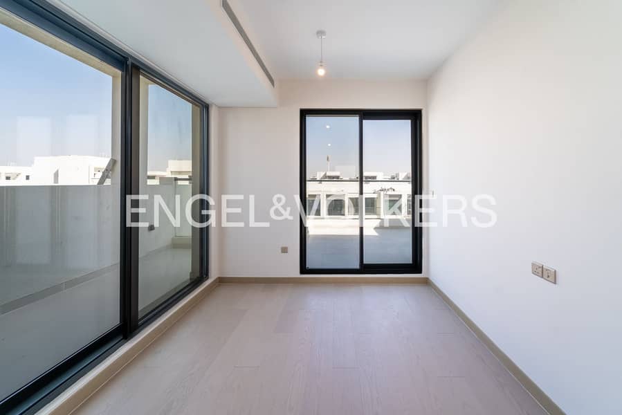 Big Layout | Just Handed Over| Single Row - Image 12