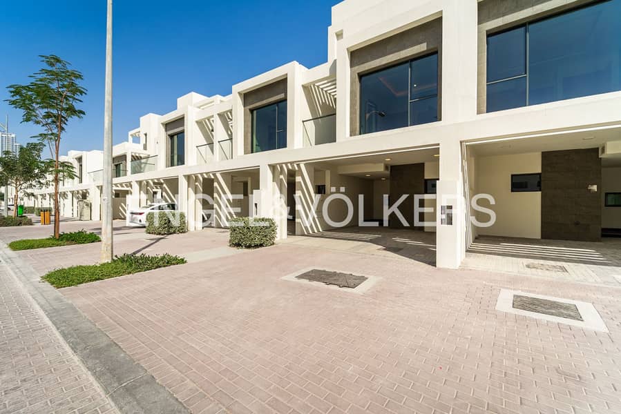 Big Layout | Just Handed Over| Single Row - Image 21